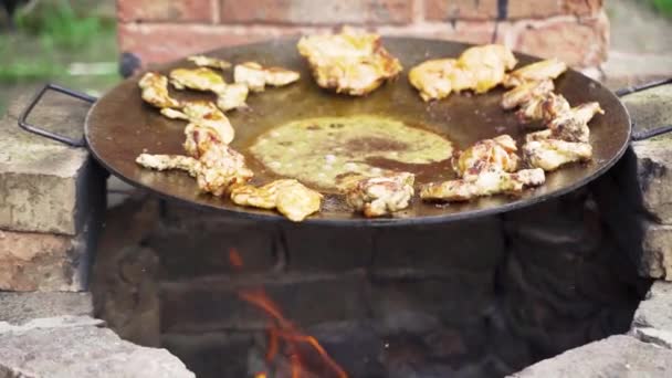 Chicken Being Fried Oil Hot Disk Slow Motion — Stock Video