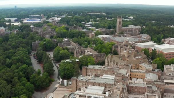 杜克大学大学校园空降无人机设定射击 美国高等教育 美国主题 — 图库视频影像