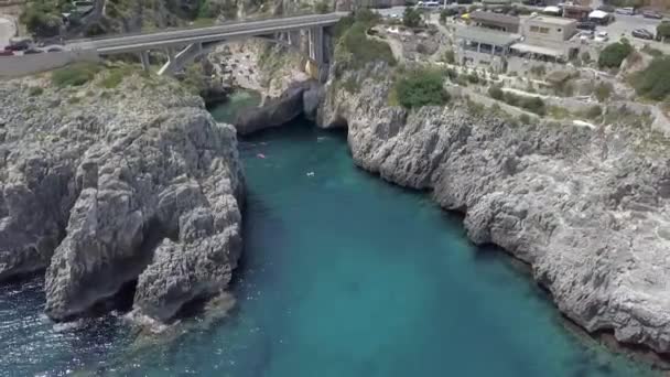 Flyback Aérien Montant Pont Ponte Ciolo Ciolo Dans Les Pouilles — Video