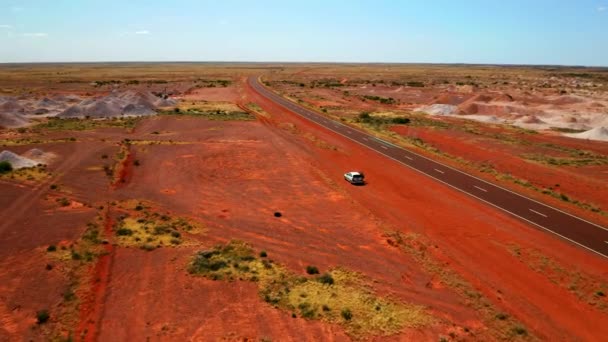 Parkplatz Der Red Desert Road Der Nähe Von Alice Springs — Stockvideo