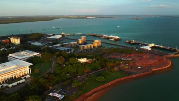 Avustralya Nın Kuzeyindeki Darwin Şehrinin Limanının Havadan Görünüşü — Stok video