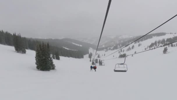 Visualizando Fresco Elevador Esqui Uma Estância Esqui Colorado — Vídeo de Stock