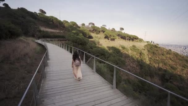 Carretera Les Aigues Barcelona 환상적 — 비디오