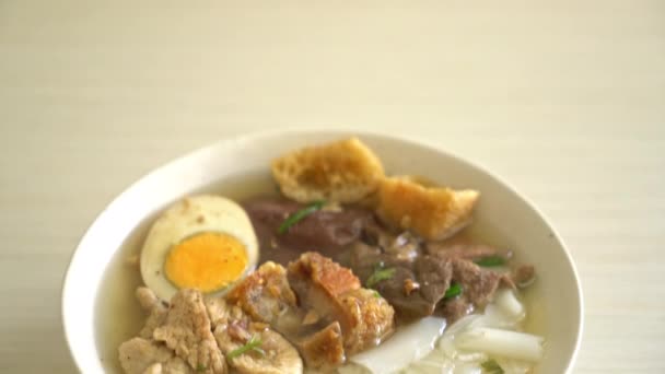 Paste Rice Flour Boiled Chinese Pasta Square Pork Clear Soup — Stock Video