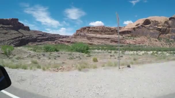 Jízda Kaňonu Podél Řeky Colorado Kousek Moab Utah Teplého Slunečného — Stock video