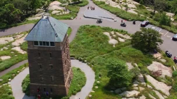 Zdjęcia Dronów Lotu Ptaka Wieży Pożarowej Bear Mountain Nowym Jorku — Wideo stockowe