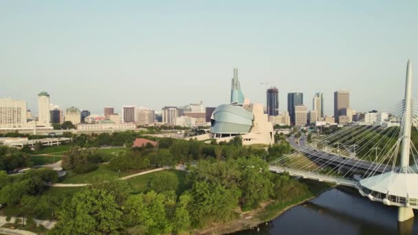 Winnipeg Kanada Şehir Merkezinin Gökyüzü Kızıl Nehir Görüntüsü — Stok video