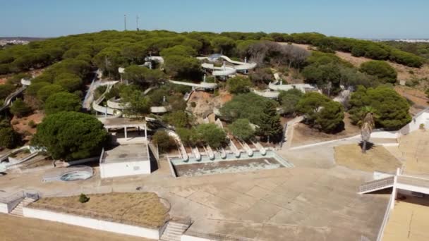 Portekiz Güneşli Bir Gününde Terk Edilmiş Tarihi Parkının Hava Taşımacılığı — Stok video