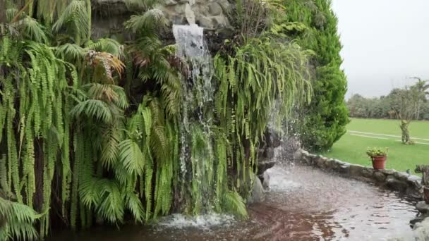 Zpomalený Záběr Vodopádu Zahradě Pachacamacu Limě Peru — Stock video
