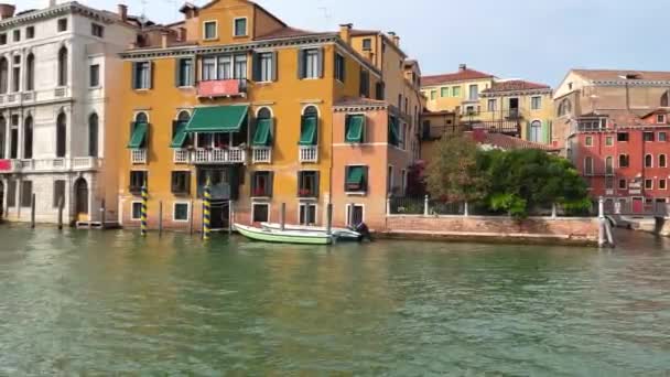 Venedik Talya Büyük Kanal Güzel Geleneksel Venedik Rıhtımı — Stok video