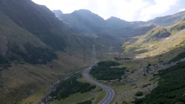 Aerial Cable Car Moving High Transfagarasan Road Transylvanian Alps — Stock Video