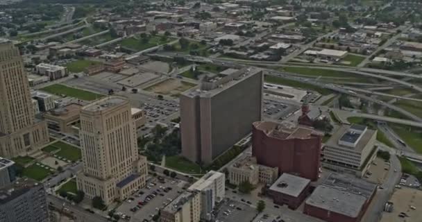 Kansas Missouri Aerial V27 Panning Shot Away Traffic View East — Stock Video