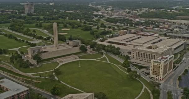 Kansas Missouri Luchtfoto V29 Vogelperspectief Pan Shot Onthult Hele Stad — Stockvideo