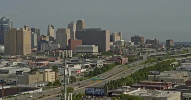 Kansas Missouri Aerial V13 Stabilendo Pan Colpo Largo Sinistra Paseo — Video Stock