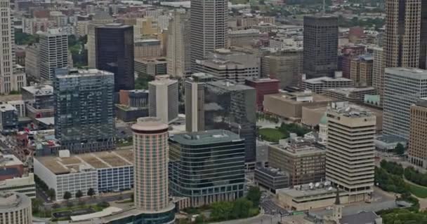 Louis Missouri Aerial Pan Right Shot Reveals Waterfront Gateway Arch — Αρχείο Βίντεο