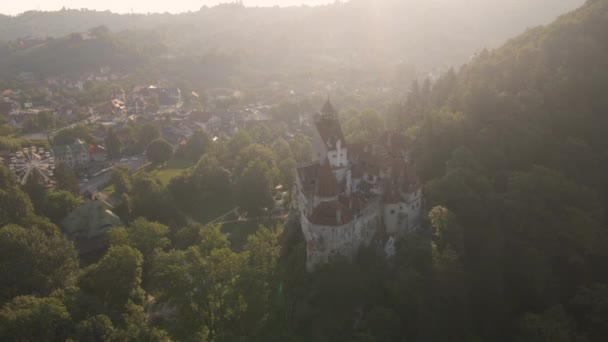 Bran Castello Leggenda Vampiro Aerea Vista Ora Oro Transilvania — Video Stock