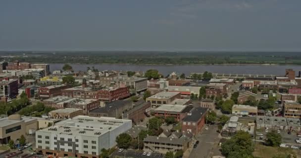 Memphis Tennessee Aerial Pan Right Shot Featuring Riverside Low Rise — Video