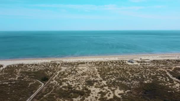 Vit Sand Vid Havet Det Blå Vattenlandskapet Altura Beach Portugal — Stockvideo