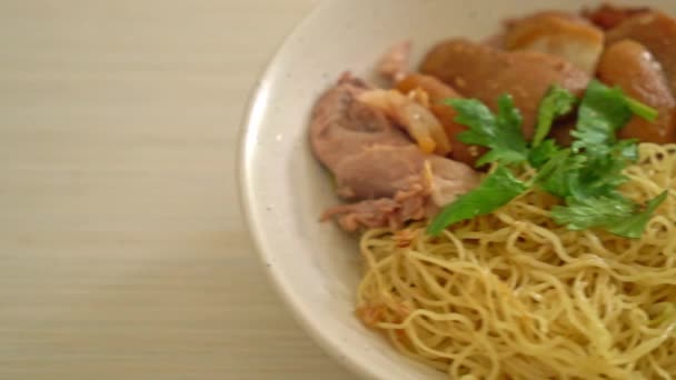 Saladier Nouilles Séchées Cuisse Porc Style Alimentaire Asiatique — Video