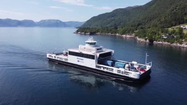 Traghetto Stavanger Norled Società Attraversando Sognefjord Lungo Strada E39 Fretex — Video Stock