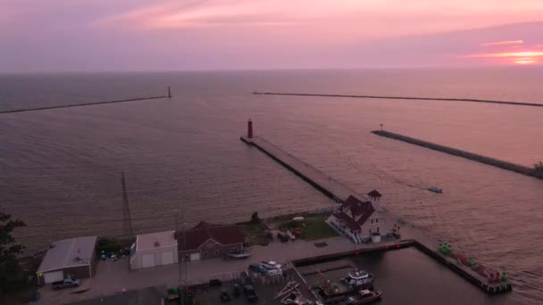 Movimento Descendente Suave Com Drone Aéreo Cores Lindas Durante Pôr — Vídeo de Stock