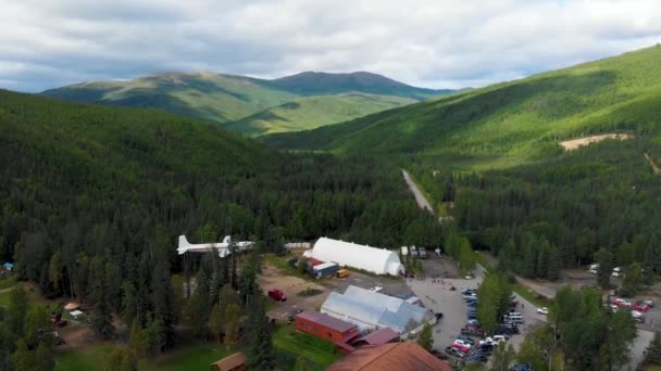 Drone Video Pegunungan Sekitar Chena Hot Springs Resort Dekat Fairbanks — Stok Video