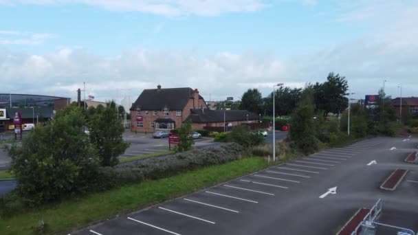 Vue Aérienne Dessus Magasins Britanniques Achalandés Parking Détail Magasins Trafic — Video