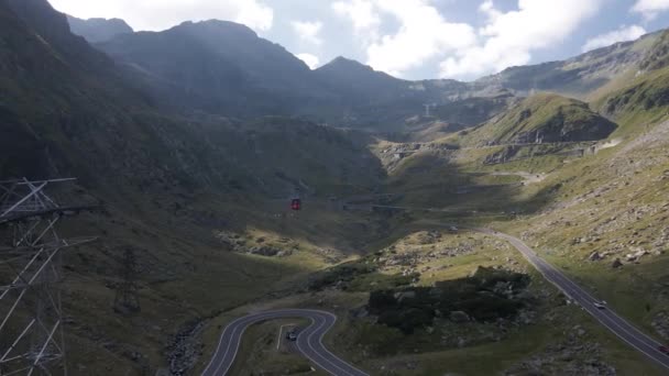 Peculiar Transfagarasan Highway Snaking Fagaras Mountains Rumania — Vídeos de Stock