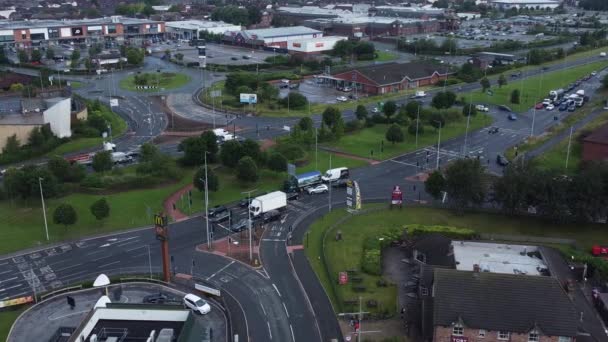 Aerial View Busy British Shopping Retail Car Park Store Traffic — Stock Video