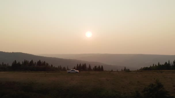 Pickup Truck Drives Beautiful Canada Scenery Saskatchewan Drone Parallax — Stock Video