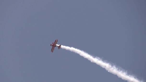 Aeroplano Facendo Acrobazie Airshow — Video Stock