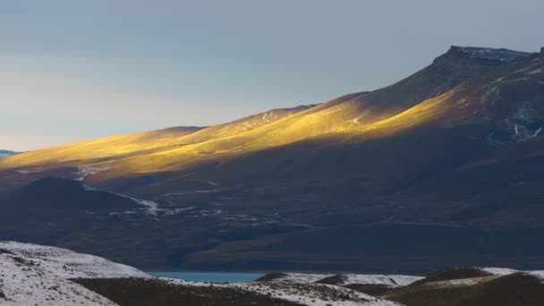 Luce Solare Rotolante Attraverso Torres Del Paine Mountain Landscape Timelapse — Video Stock