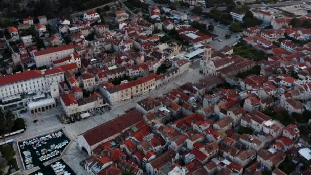 Vista Aérea Ciudad Hvar Isla Hvar Croacia Amanecer Drone Shot — Vídeos de Stock