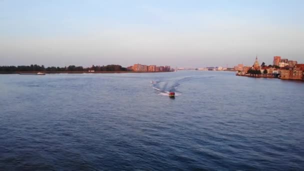 Човен Oude Maas Dordrecht Повітряне Стеження — стокове відео