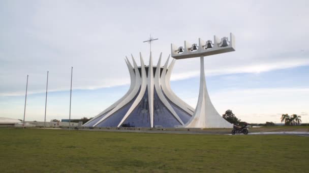 Fasada Katedry Metropolitalnej Braslia Położonej Esplanada Dos Ministrios Osi Monumentalnej — Wideo stockowe