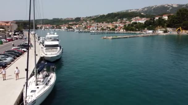 Rab Town Croacia Vista Aérea Bahía Isla Con Puerto Paseo — Vídeos de Stock