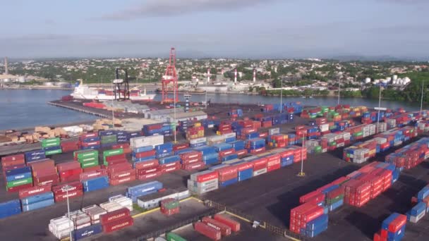 Containrar Och Kranar Vid Kajen Haina Kanal Port Dominikanska Republiken — Stockvideo