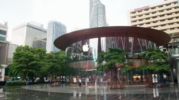 Apple Store Central World Bangkoku Lidé Nakupování Nový Iphone Sociálním — Stock video
