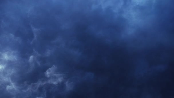 Timelapse Cambios Climáticos Dentro Nubes Oscuras Cielo Tormenta — Vídeos de Stock