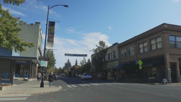 Inseguire Posizione Della Banca Strade Durante Una Giornata Sole Oregon — Video Stock