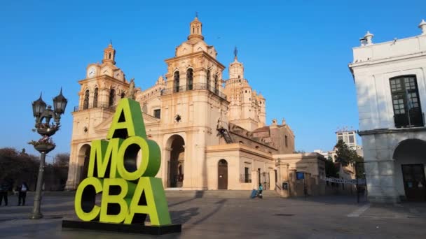 Jag Älskar Cordoba Amocba Skylt Med Katedralen Cordoba Bakgrunden Parallax — Stockvideo