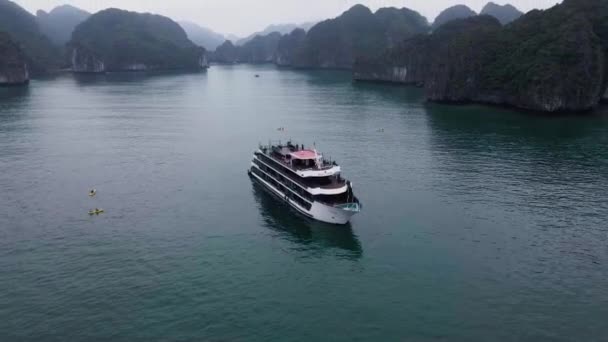 Crucero Maravilla Naturaleza Del Mundo Halong Bay — Vídeos de Stock