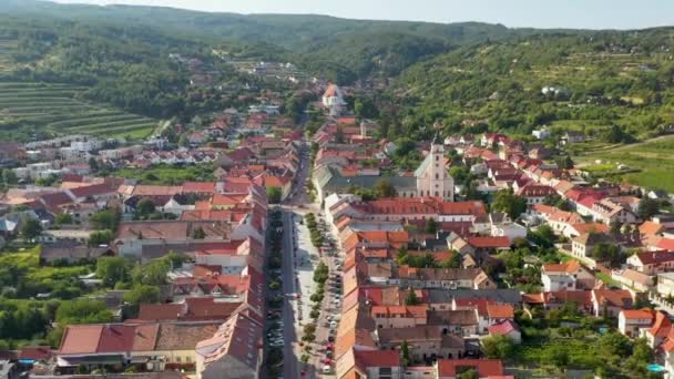 브라티슬라바 지역의 북동쪽에 역사적 도시인 브라티슬라바의 역사적 조지의 모습을 — 비디오