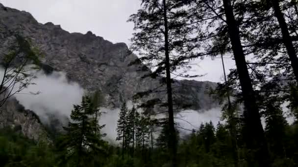 Словения Misty Mountain Landscape Aerial Drone Mp4 — стоковое видео