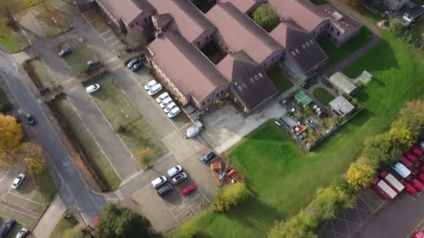 Revelar Disparo Canterbury Ayuntamiento Edificio Oficinas Aérea Inclinación Hacia Arriba — Vídeo de stock