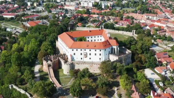 Luchtfoto Van Het Middeleeuwse Kasteel Van Siklos Hongarije — Stockvideo