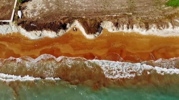 Niesamowity Pomarańczowy Krajobraz Plaży Megas Lakkos Kefalonii Grecja Zdjęcia Lotnicze — Wideo stockowe