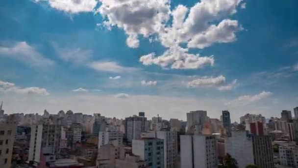 サンパウロで多くの雲とのタイムラプス 青空と忙しい一日 ダウンタウン 市内中心部 ベラ景色 コンソラオ リバダード ズームイン — ストック動画