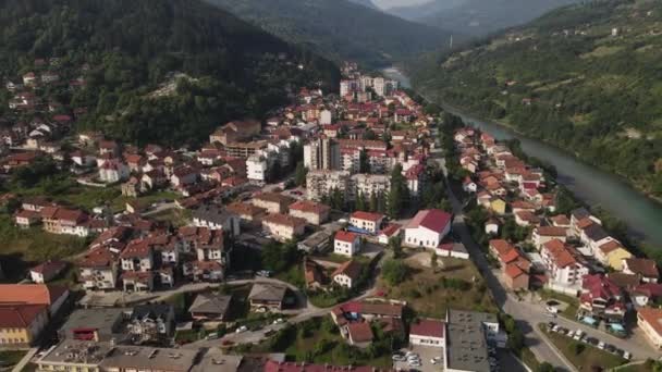 Αεροφωτογραφία Του Foca Βοσνία Ερζεγοβίνη Cityscape Buildings Drina River Την — Αρχείο Βίντεο