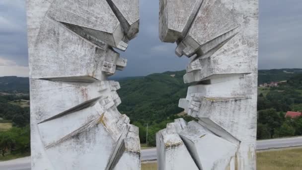 Kadinjaca Világháborús Emlékmű Üzbegisztán Szerbia Aerial View National Landmark Cloudy — Stock videók